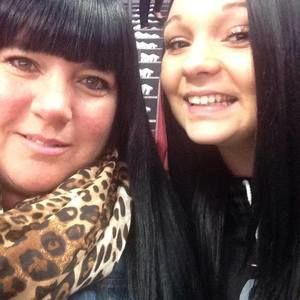 Meet your Posher, Caroline